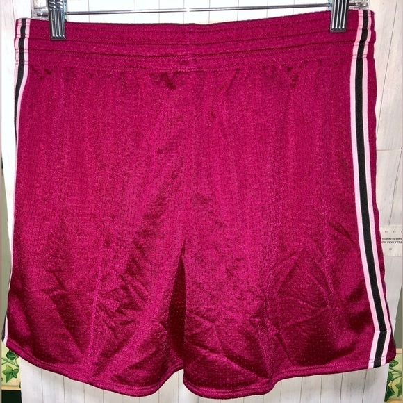 ☄️Nike Magenta Mesh Sport shorts - Picture 6 of 8